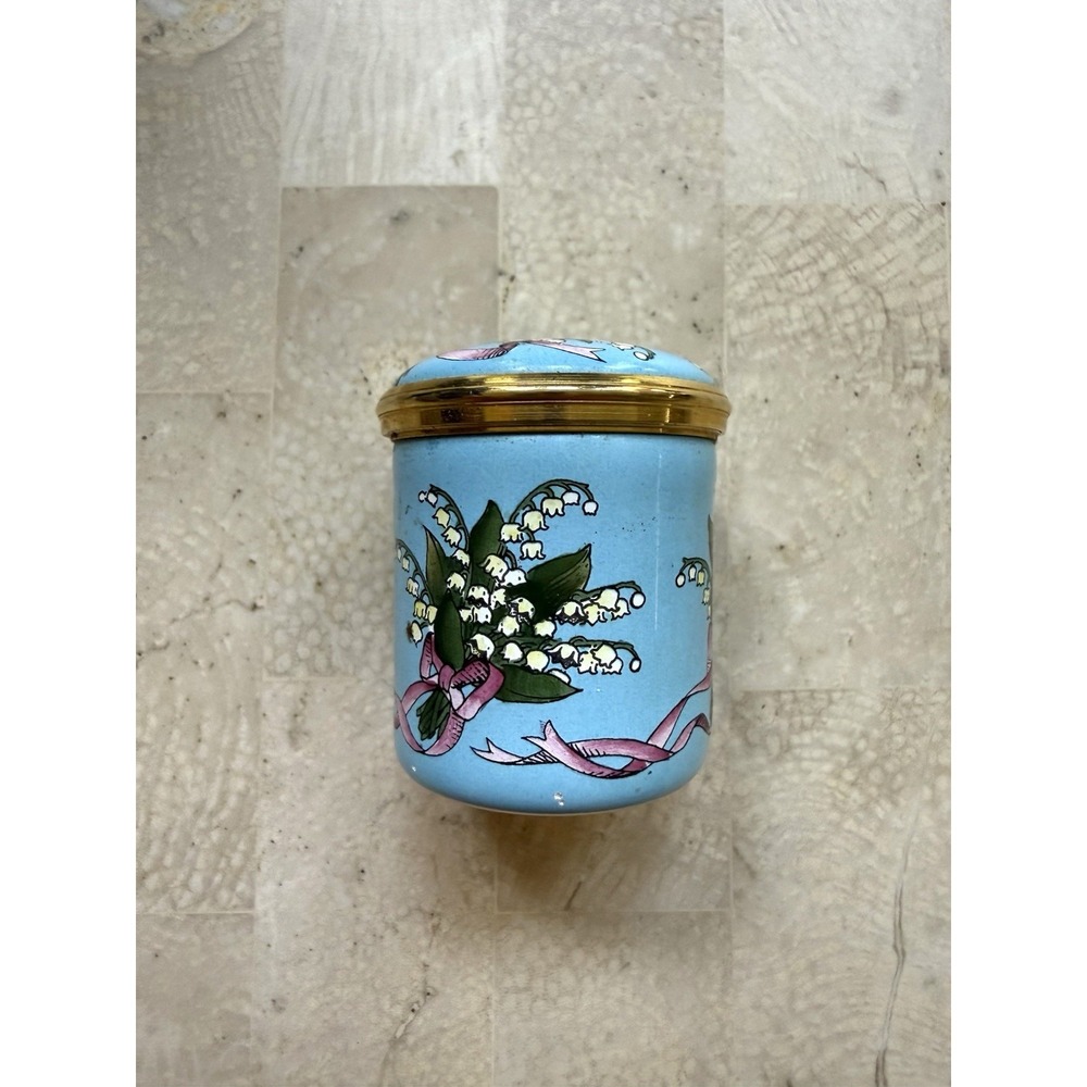 HALCYON DAYS ENAMEL BOX - BOUQUETS OF LILY OF THE VALLEY - FLOWERS - RIBBONS